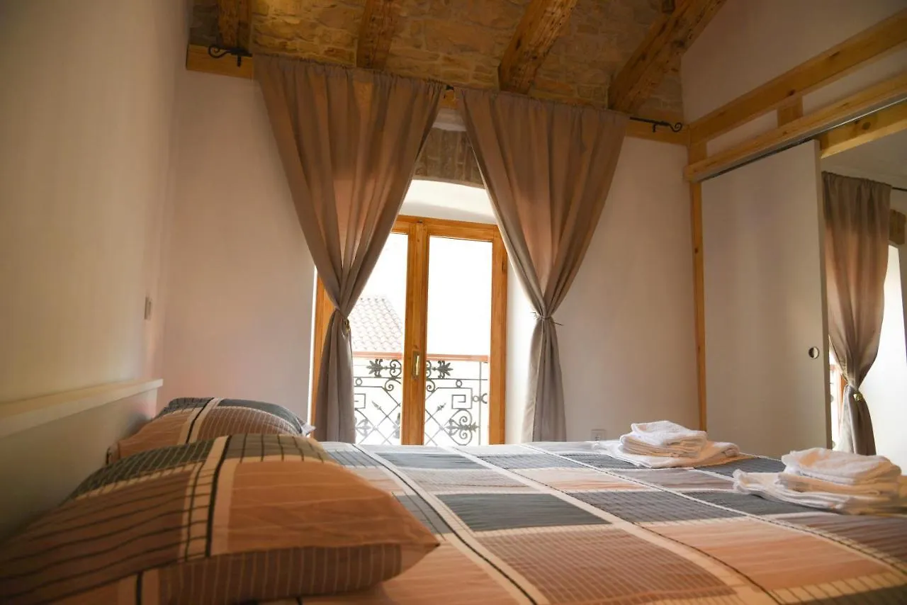Apartment Katarina **4** Pula Kroatien